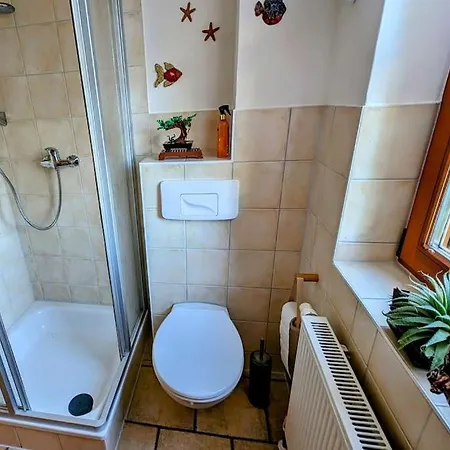 Schoenes Grosses Haus In Zentrum-, Strandnah