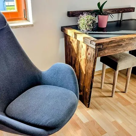 Apartment Schoenes Grosses Haus In Zentrum-, Strandnah