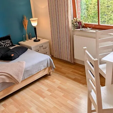 Schoenes Grosses Haus In Zentrum-, Strandnah *