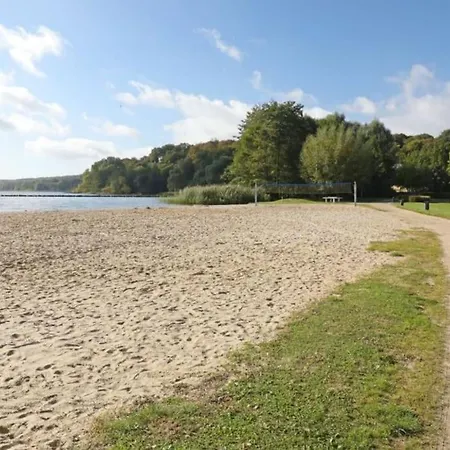 Schoenes Grosses Haus In Zentrum-, Strandnah *