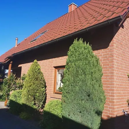 Schoenes Grosses Haus In Zentrum-, Strandnah * ノイブランデンブルク