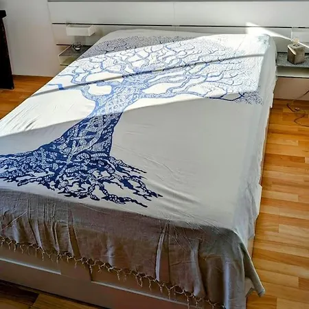 Schoenes Grosses Haus In Zentrum-, Strandnah