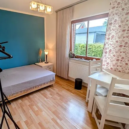 Schoenes Grosses Haus In Zentrum-, Strandnah *