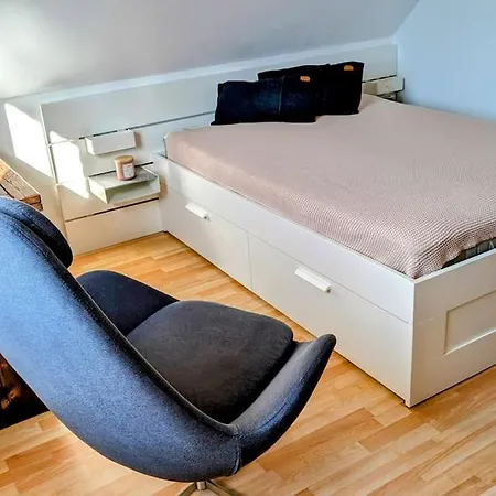 Schoenes Grosses Haus In Zentrum-, Strandnah *