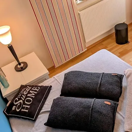 アパート Schoenes Grosses Haus In Zentrum-, Strandnah