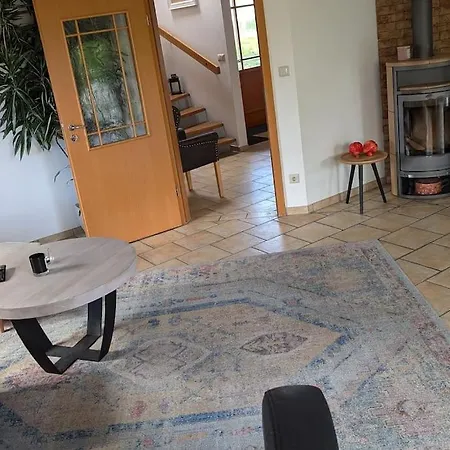 アパート Schoenes Grosses Haus In Zentrum-, Strandnah ノイブランデンブルク