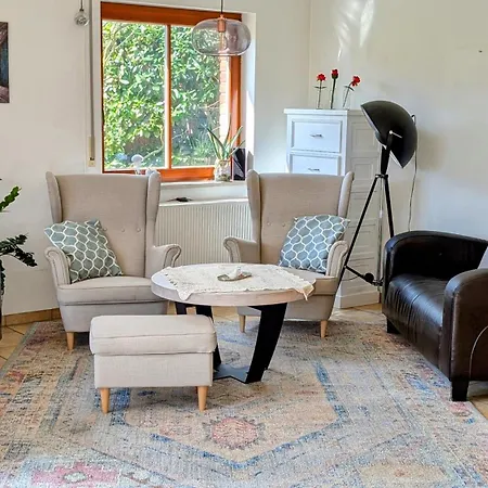 Schoenes Grosses Haus In Zentrum-, Strandnah ノイブランデンブルク