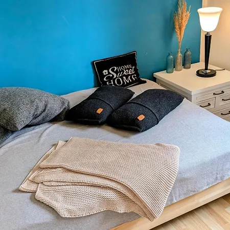 Schoenes Grosses Haus In Zentrum-, Strandnah *