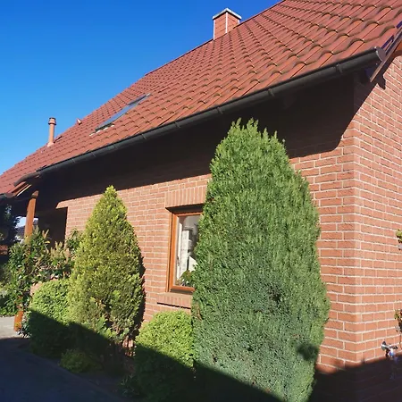Schoenes Grosses Haus In Zentrum-, Strandnah
